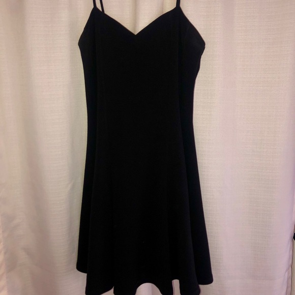 Dresses & Skirts - Little Black Dress